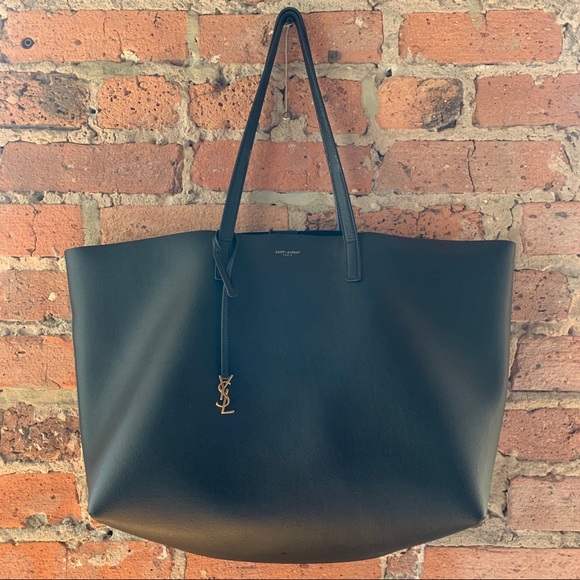Saint Laurent Handbags - Saint Laurent Black Leather Shopper Tote